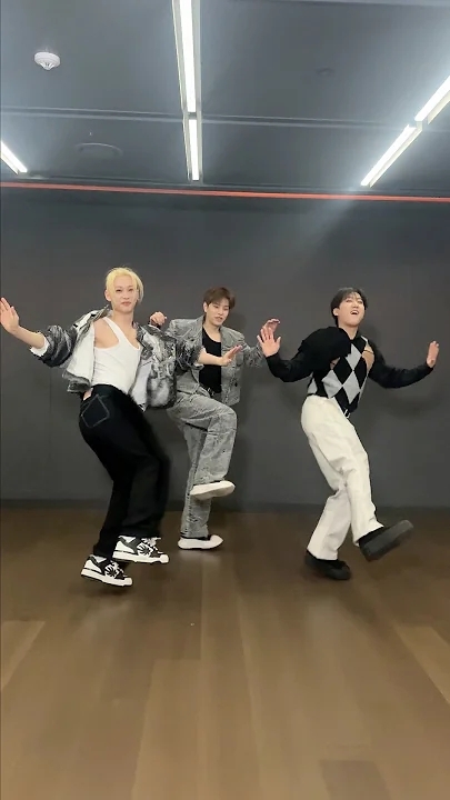 Recent activity shot of Felix (Stray Kids)