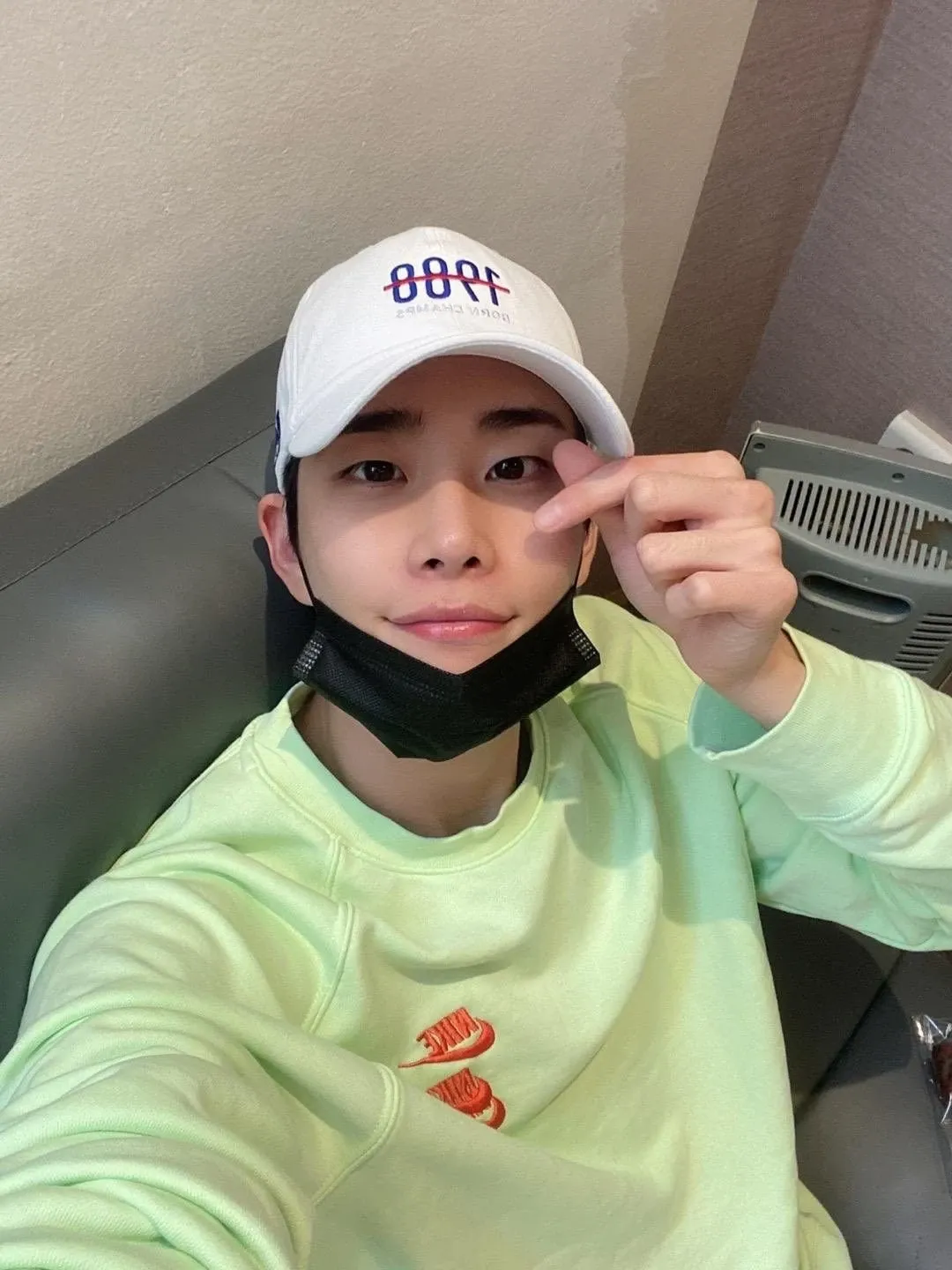 Latest photo of MJ (ASTRO)