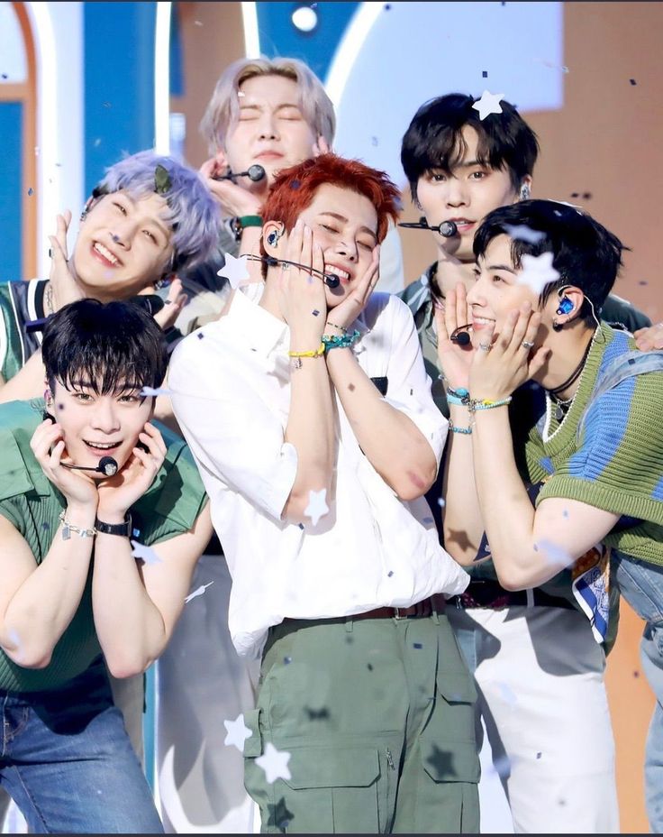 아스트로의 비하인드 컷