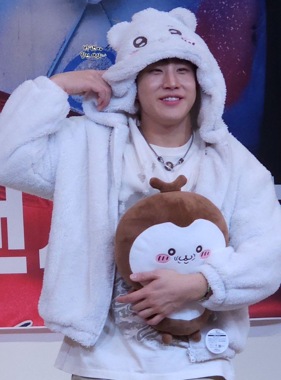 Recent activity shot of Jinjin (ASTRO)