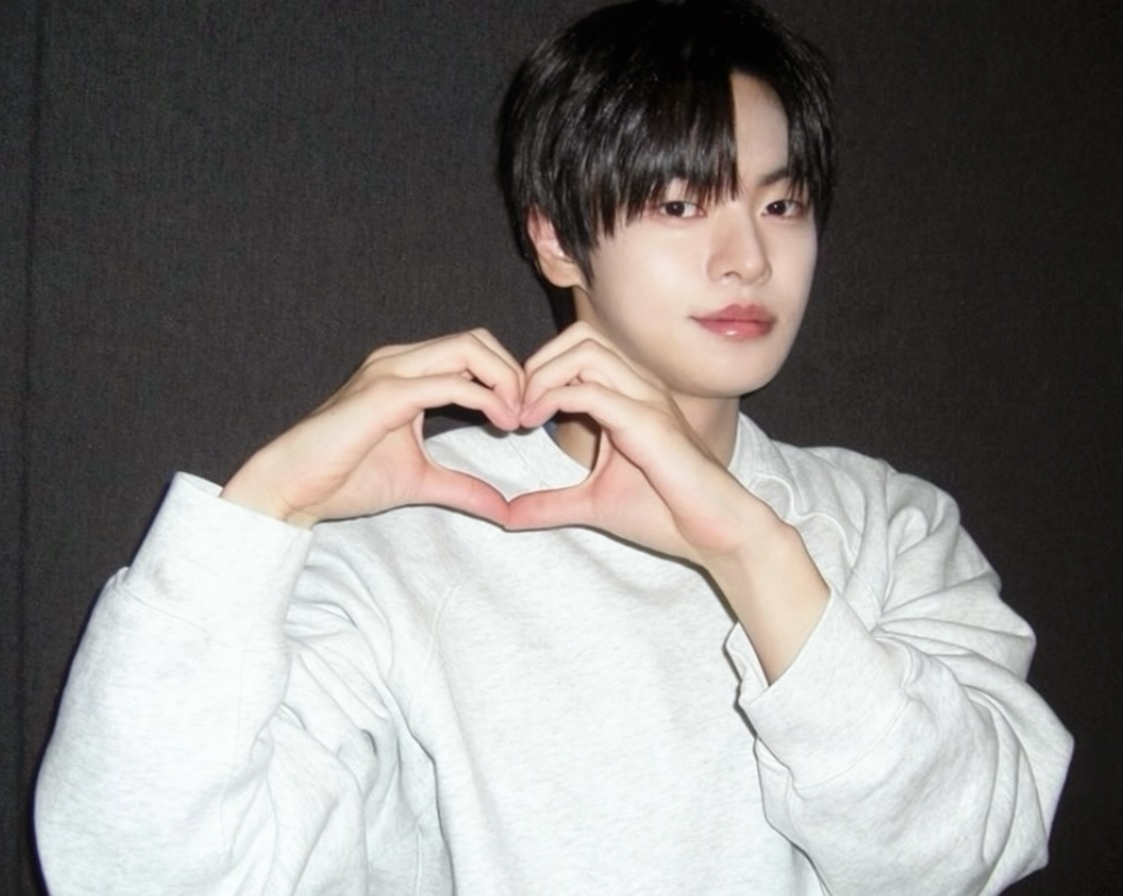 Behind-the-scenes cut of Lee Leo (ALPHA DRIVE ONE)