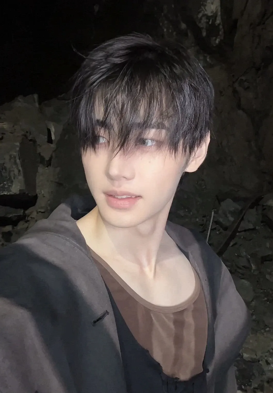 Latest photo of Sunghoon (ENHYPEN)