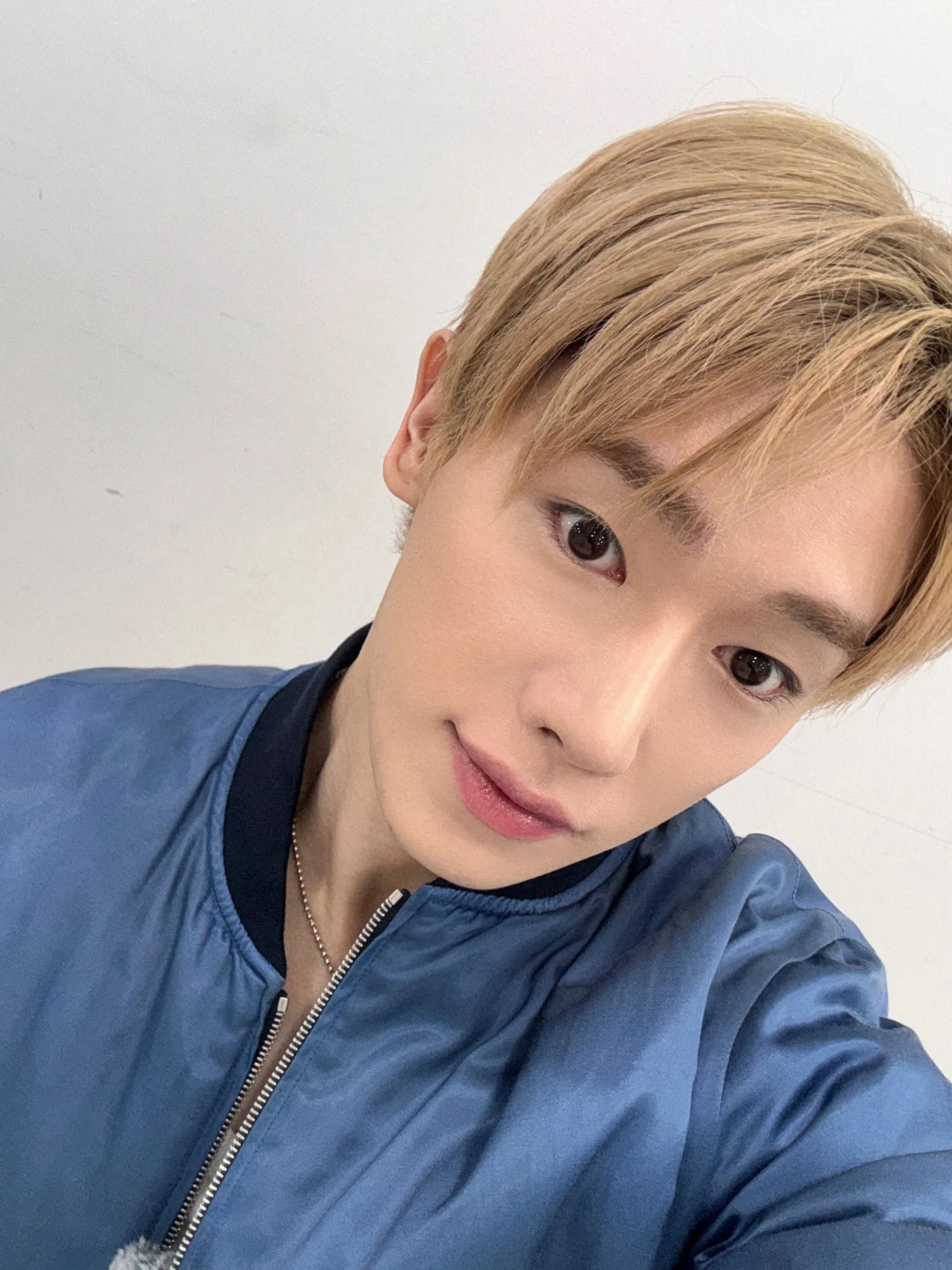 Recent activity shot of Wonho