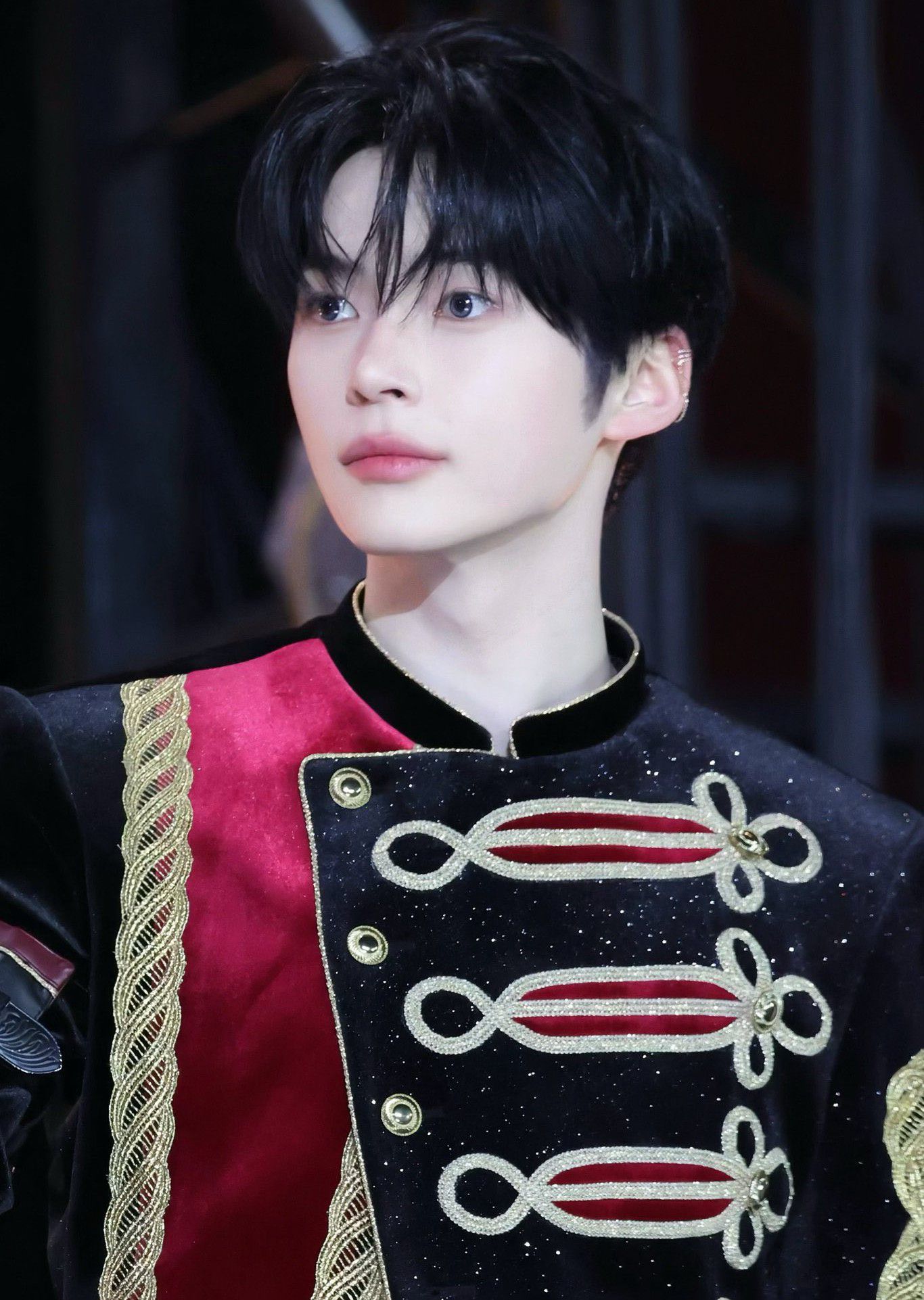 Latest photo of Sung Hanbin (ZEROBASEONE)