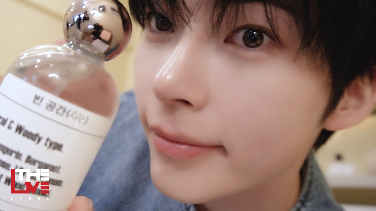 Behind-the-scenes cut of Sung Hanbin (ZEROBASEONE)