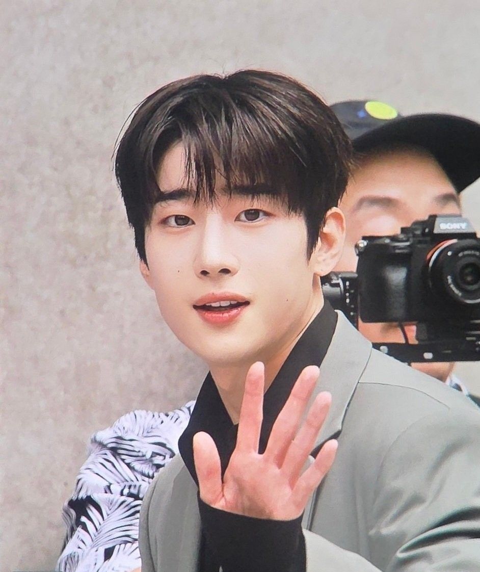 Latest photo of Han Seungwoo