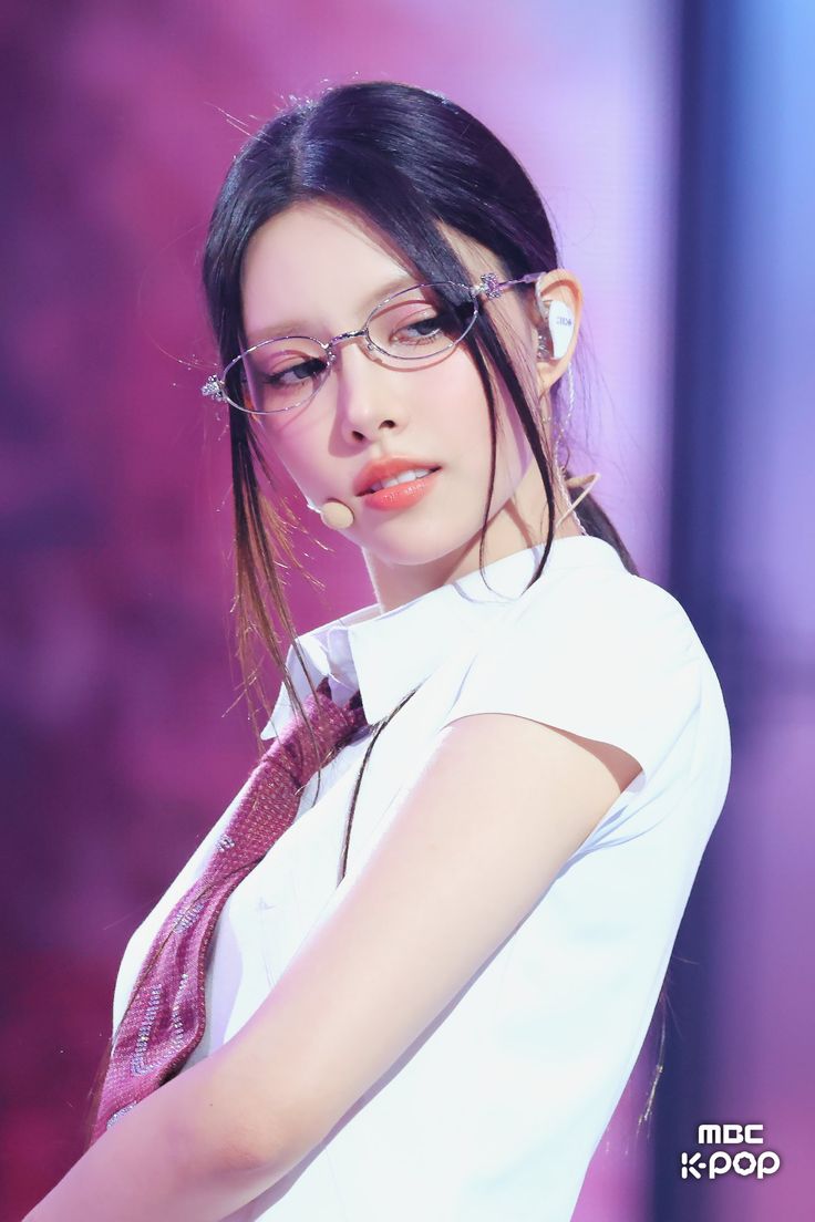 Recent activity shot of Yunah (ILLIT)