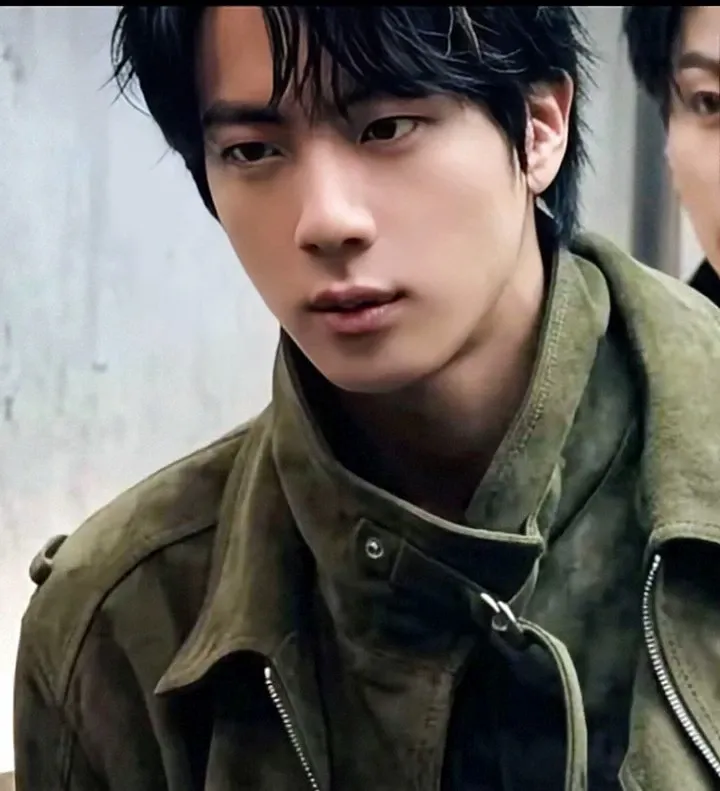 Foto terbaru Jin (BTS)