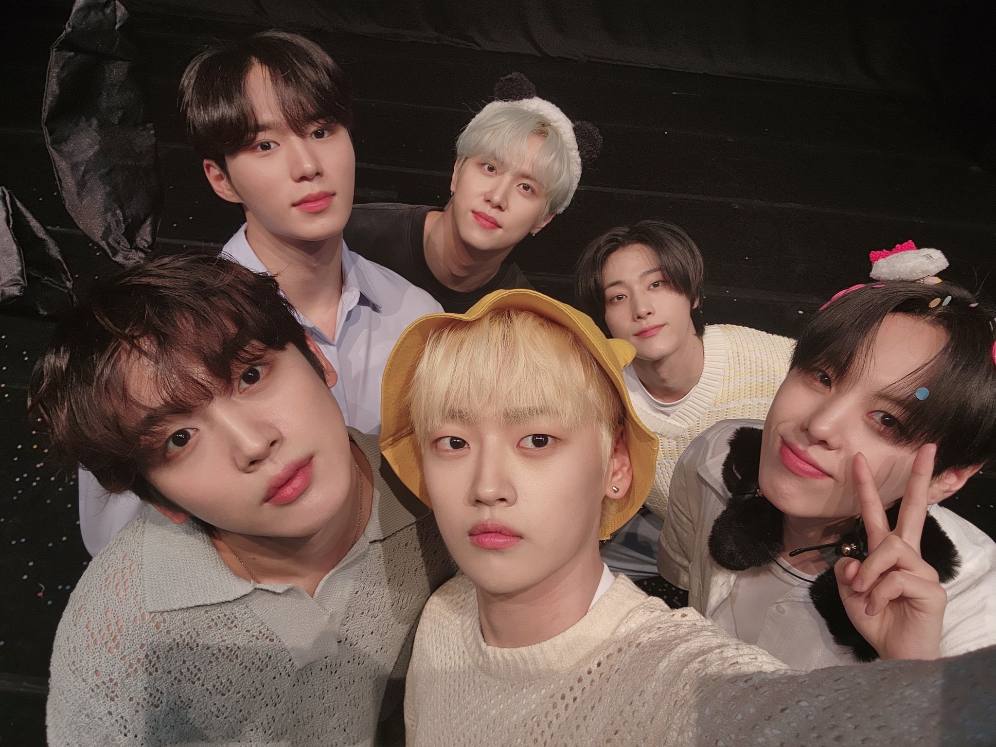 WEiの舞台裏ショット