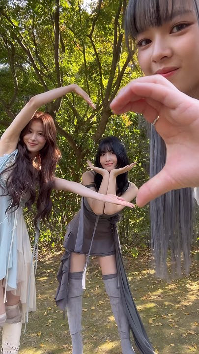 Recent activity shot of Momo (TWICE)