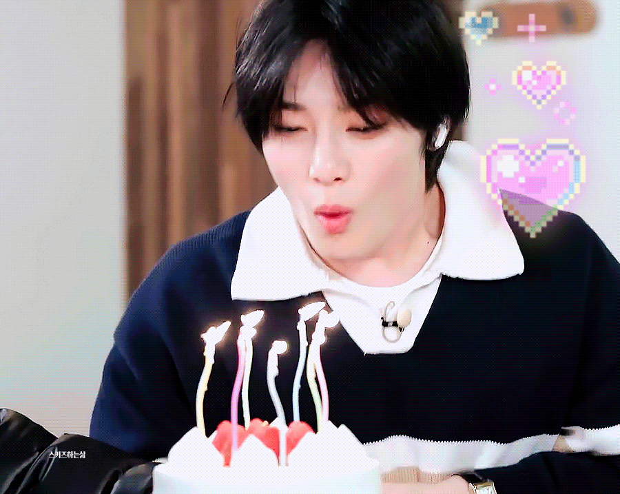 Behind-the-scenes cut of I.N (Stray Kids)