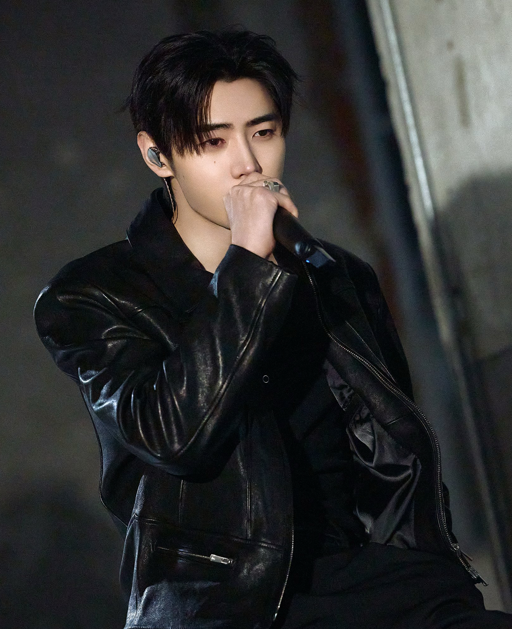 Behind-the-scenes cut of Sunghoon (ENHYPEN)