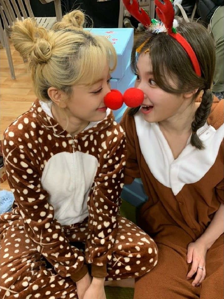 Recent activity shot of Jihyo (TWICE)