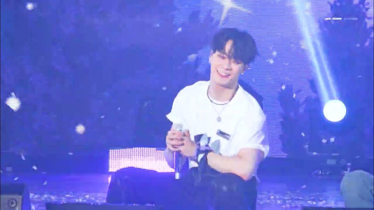 A moment captured by Moonbin (ASTRO)'s fan