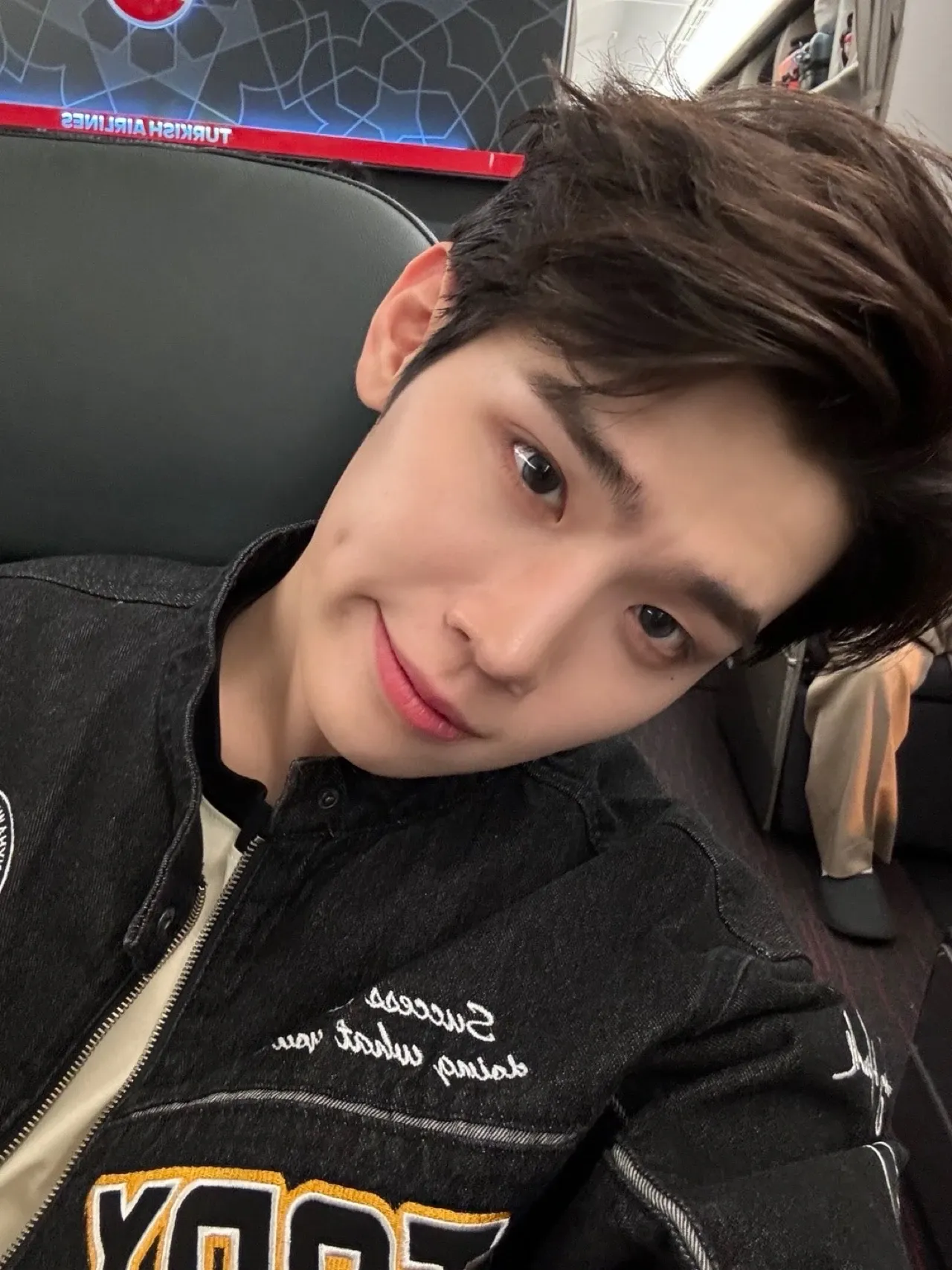 A moment captured by Kim Taerae (ZEROBASEONE)'s fan