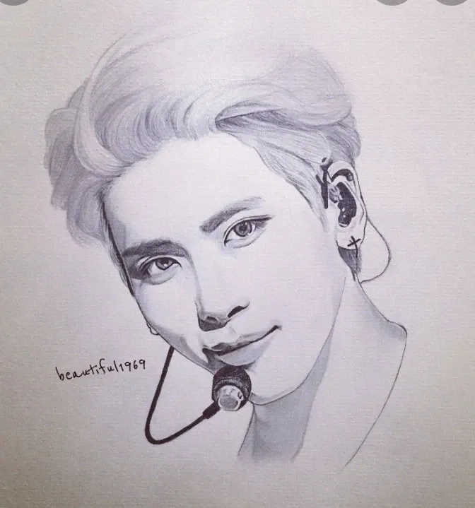 Latest photo of Jonghyun (SHINee)
