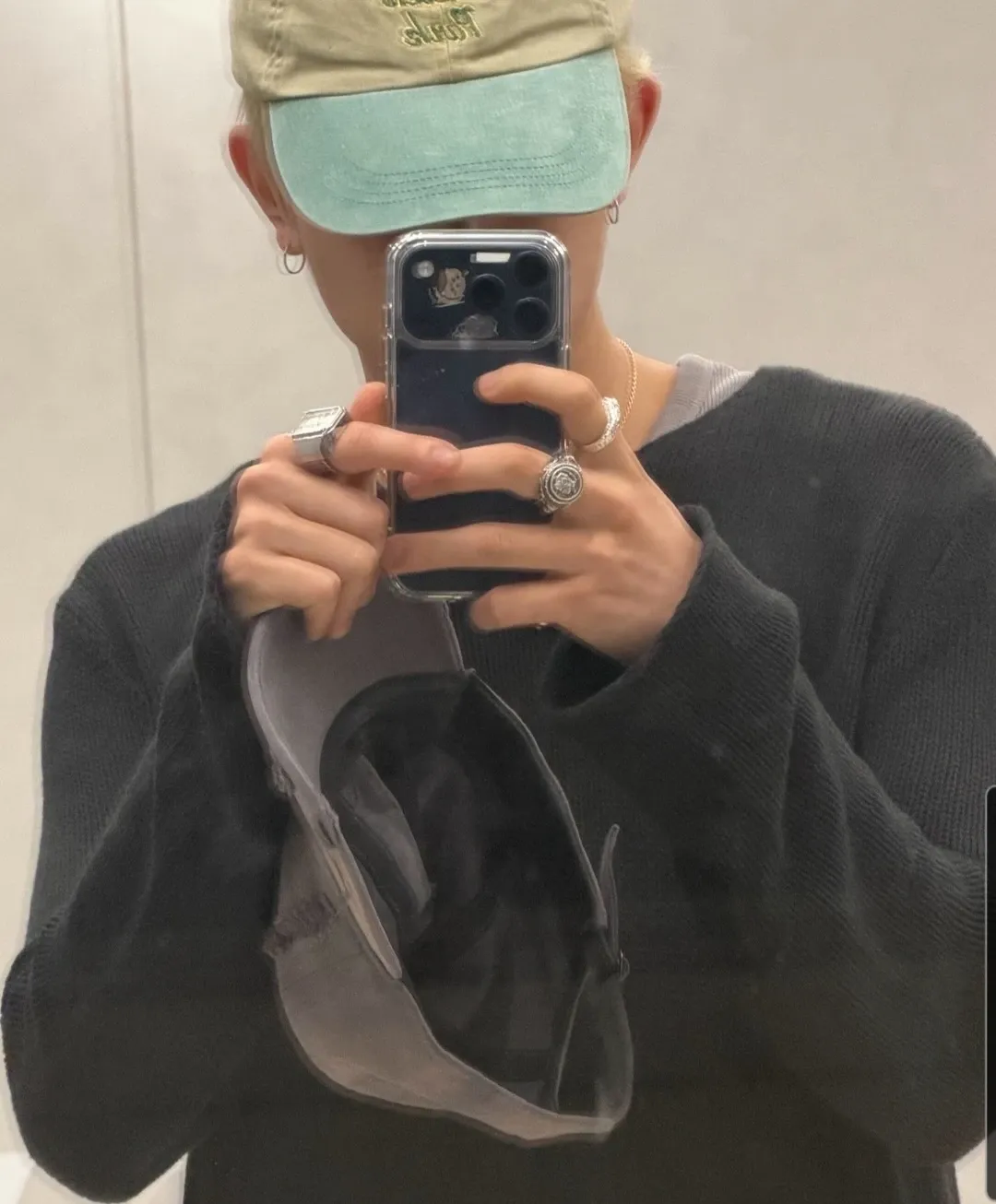 에반 최근 활동샷