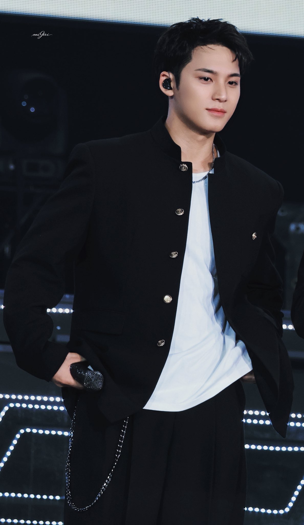 Behind-the-scenes cut of Mingyu (SEVENTEEN)