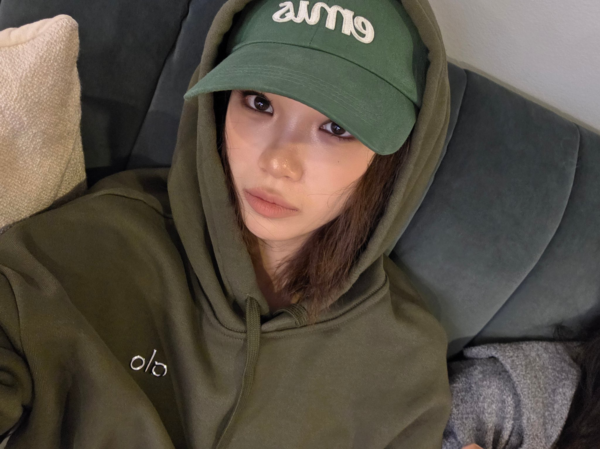 A moment captured by Kim Chaewon (LE SSERAFIM)'s fan