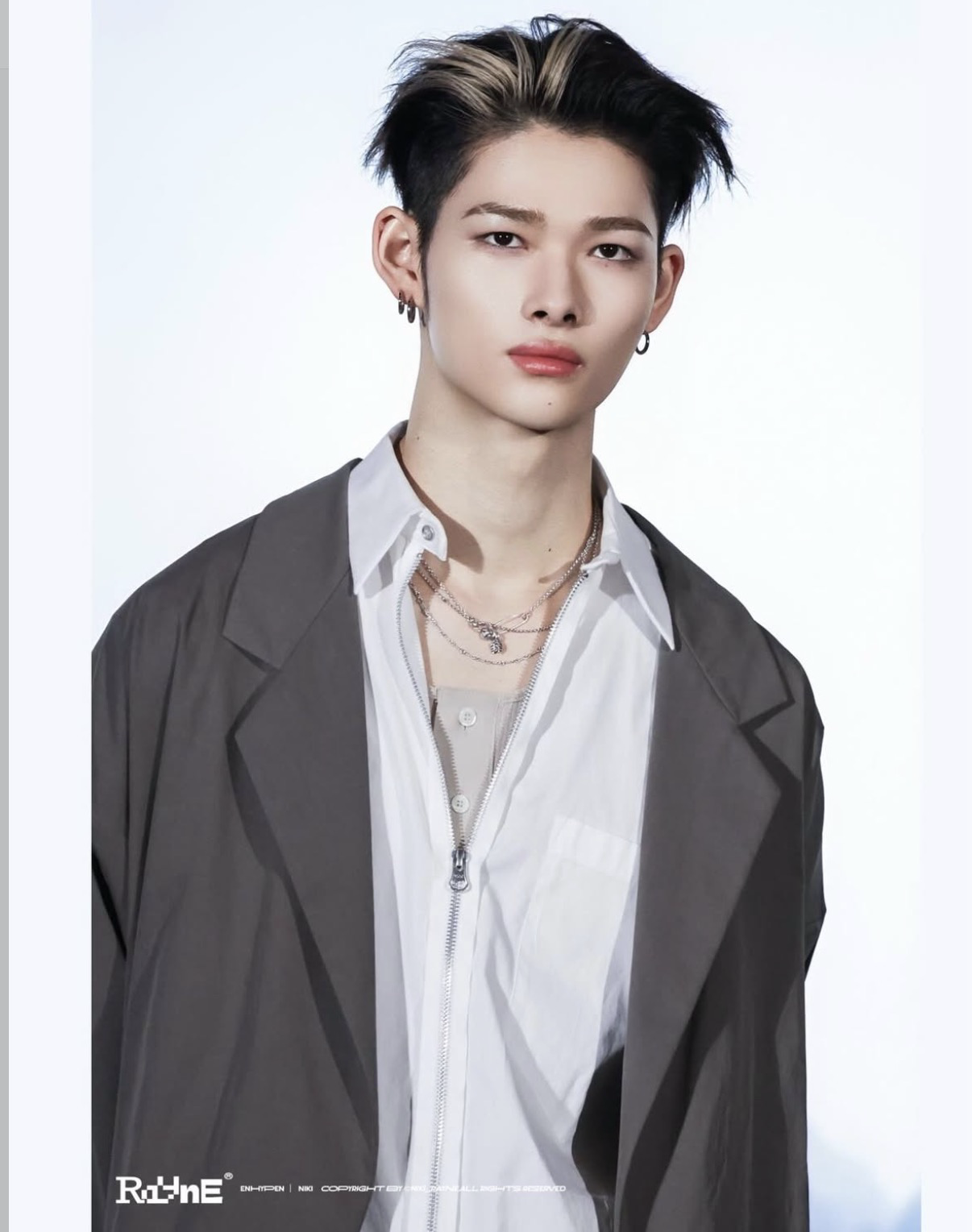 Foto terbaru NI-KI (ENHYPEN)