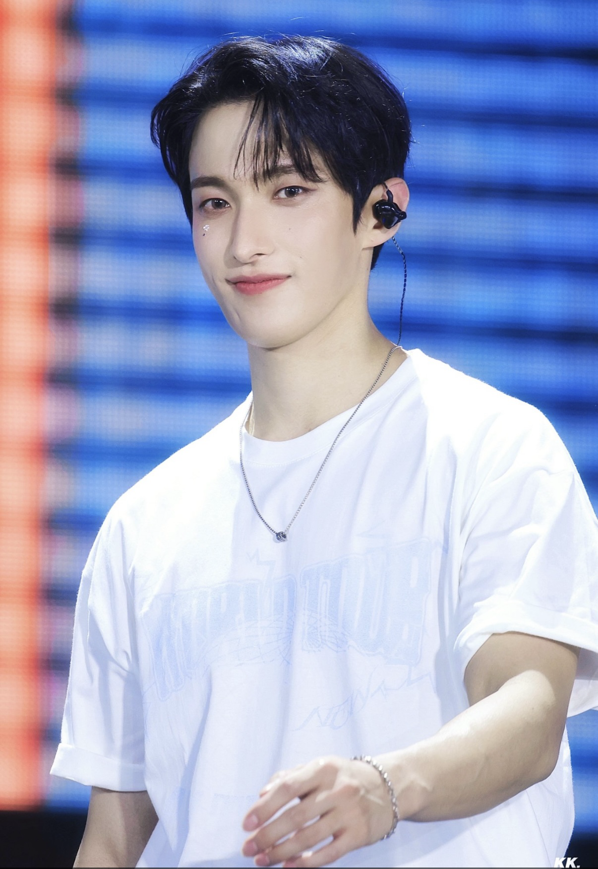 Foto aktivitas terbaru DK (SEVENTEEN)