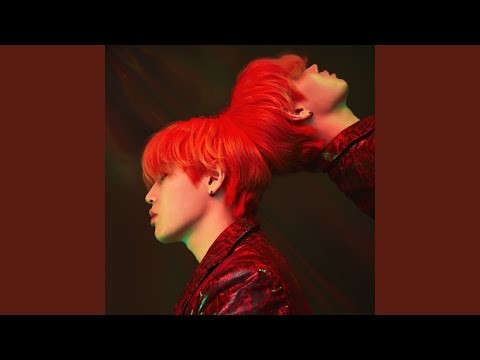 A moment captured by Ha Sungwoon's fan