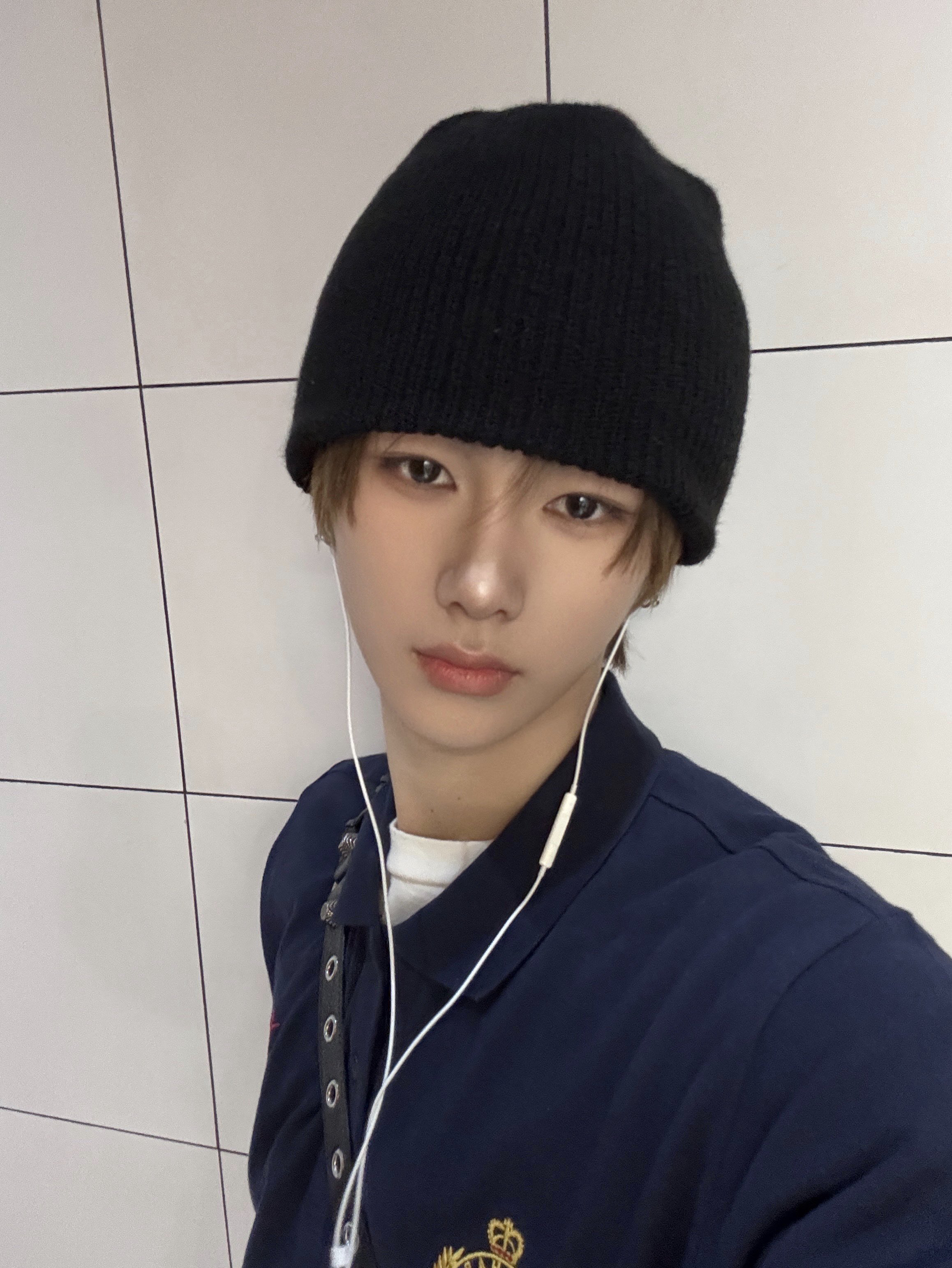 A moment captured by Zhou Anxin (ALPHA DRIVE ONE)'s fan