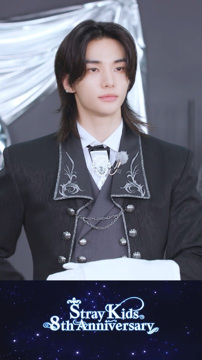 Fan-made special wallpaper for Hyunjin (Stray Kids)