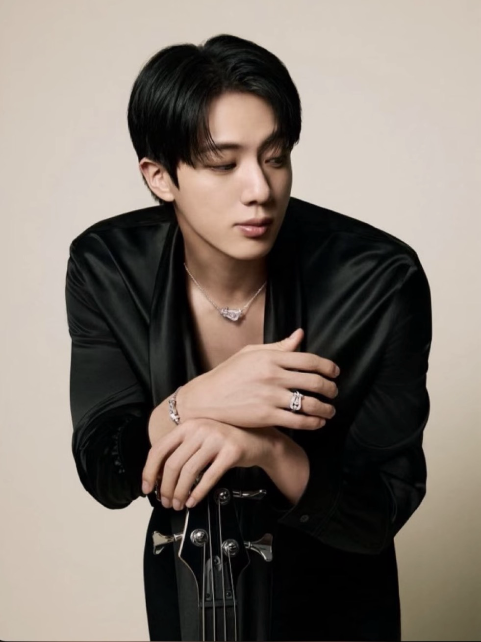 Momen yang diabadikan oleh penggemar Jin (BTS)