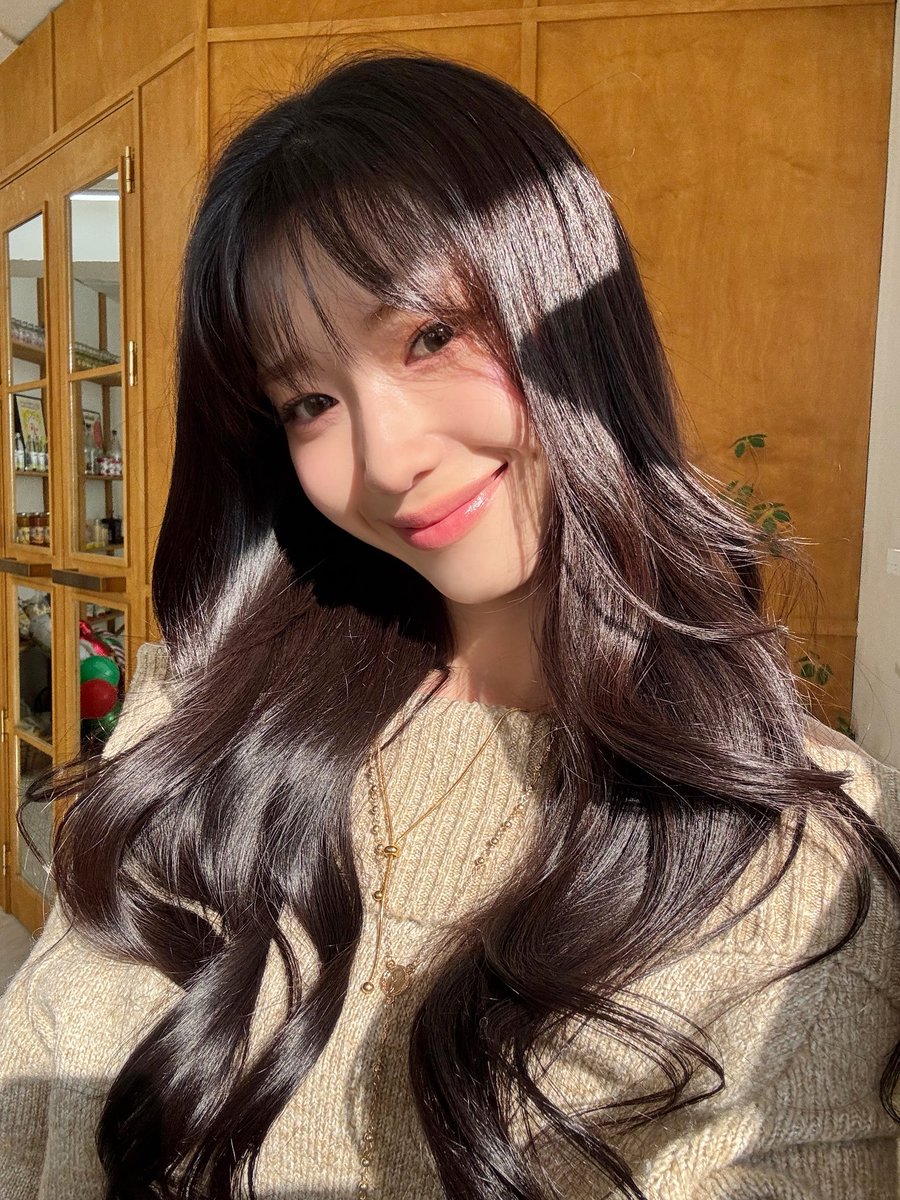 Behind-the-scenes cut of Rocket Punch