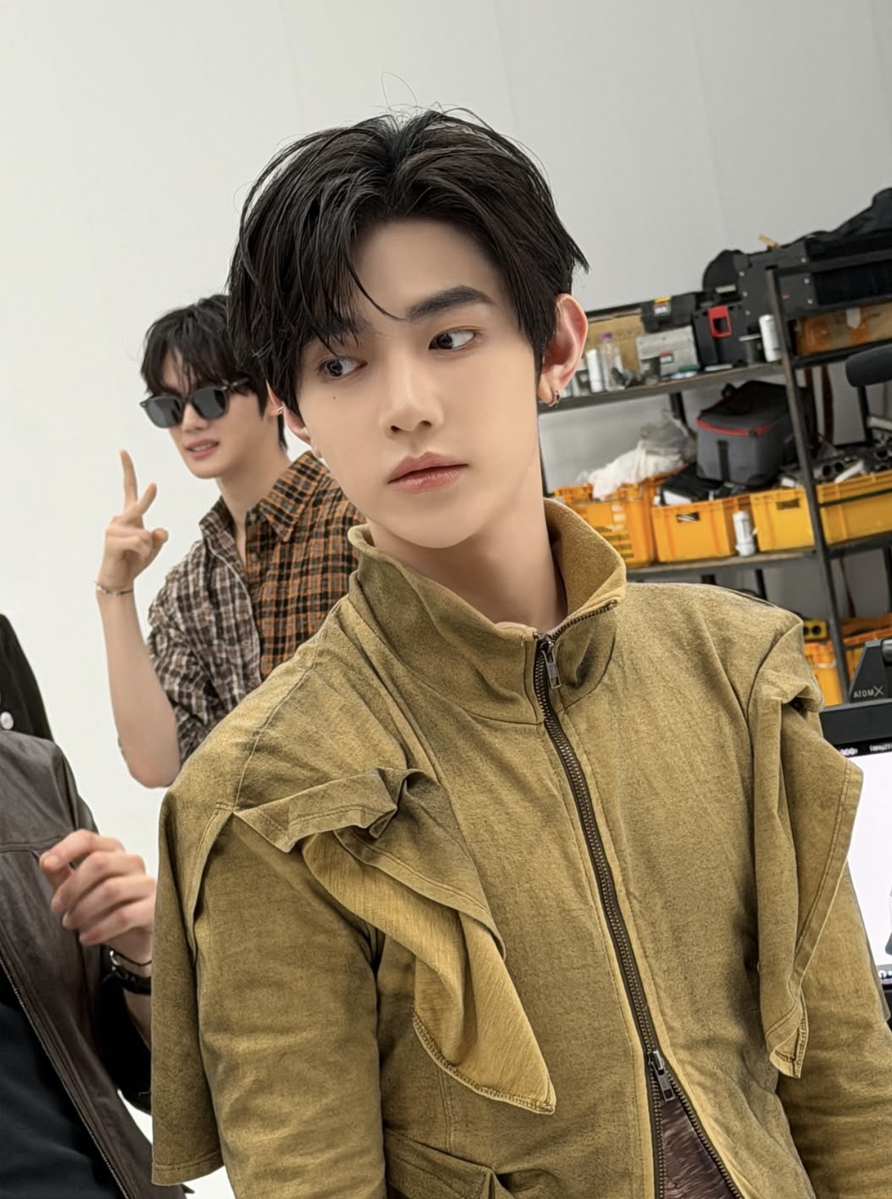 장하오의 비하인드 컷