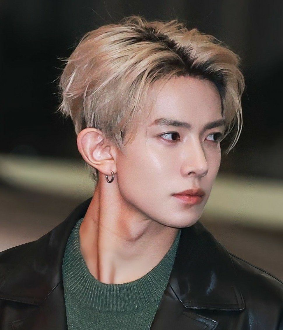 Behind-the-scenes cut of Heeseung (ENHYPEN)