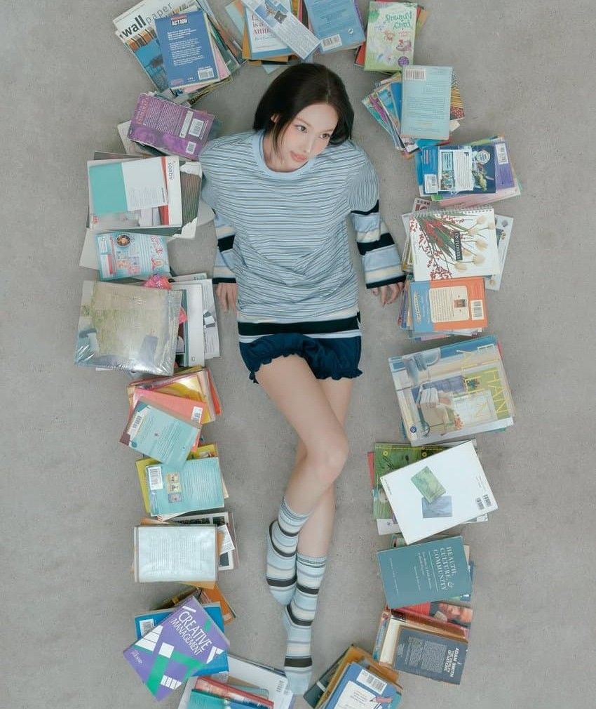 Foto aktivitas terbaru TWICE