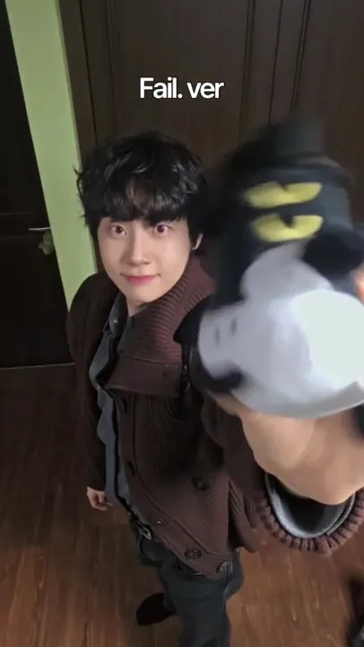 A heartfelt wallpaper shared by 李鎭赫's fans