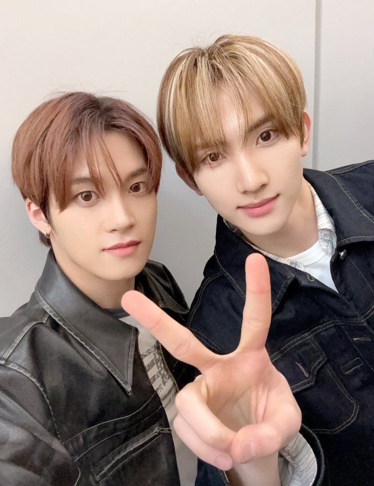 A moment captured by Xikers's fan