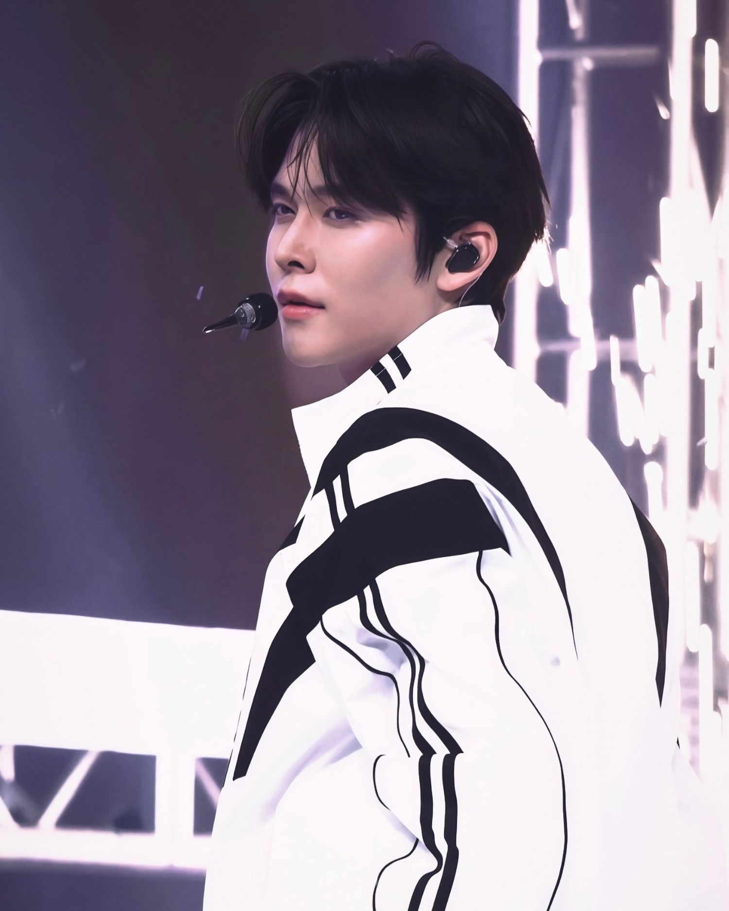 Latest photo of Eunseok (RIIZE)