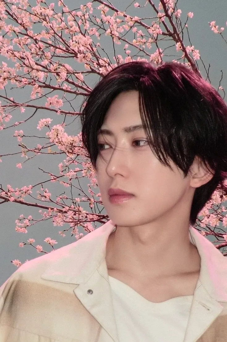 Recent activity shot of Fuma (&TEAM)