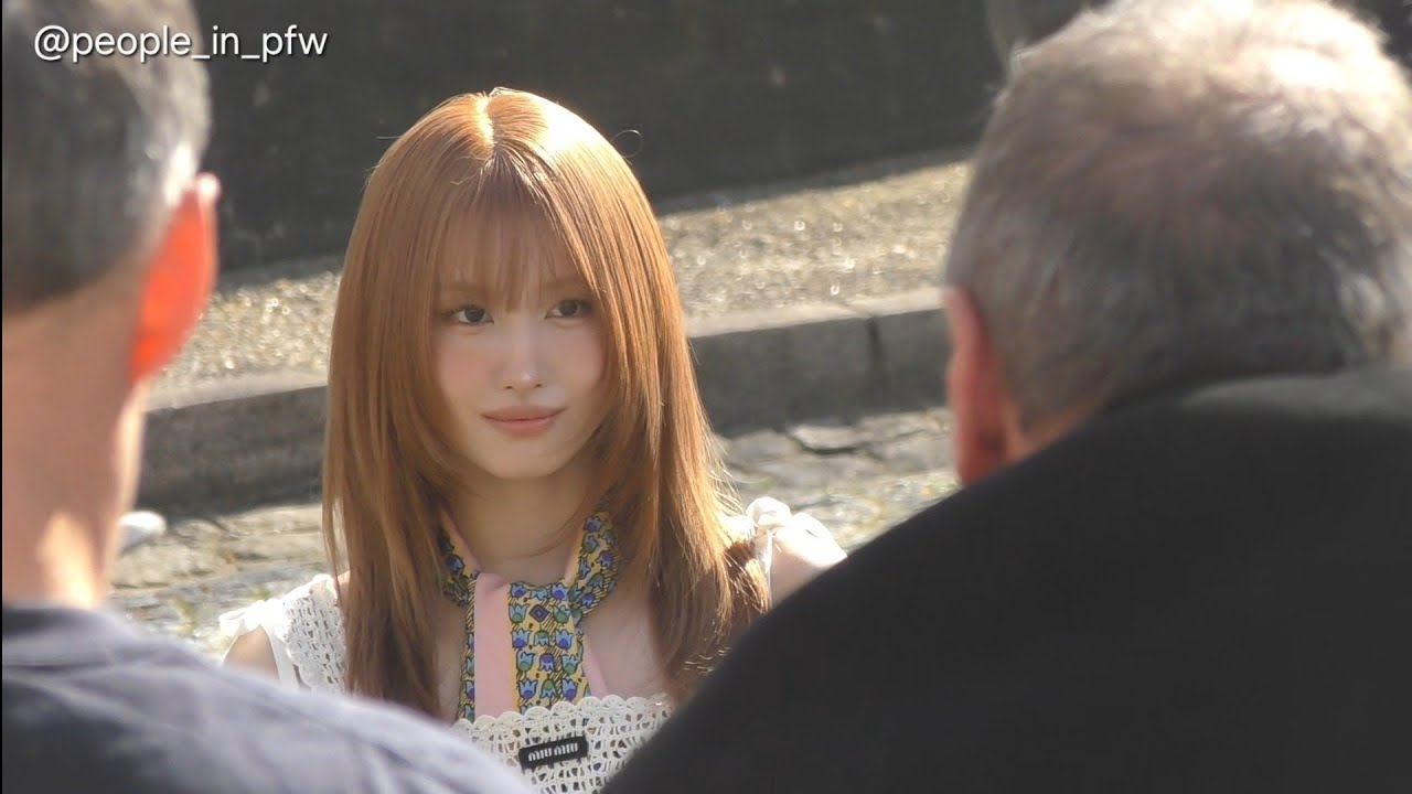 Foto aktivitas terbaru Momo (TWICE)