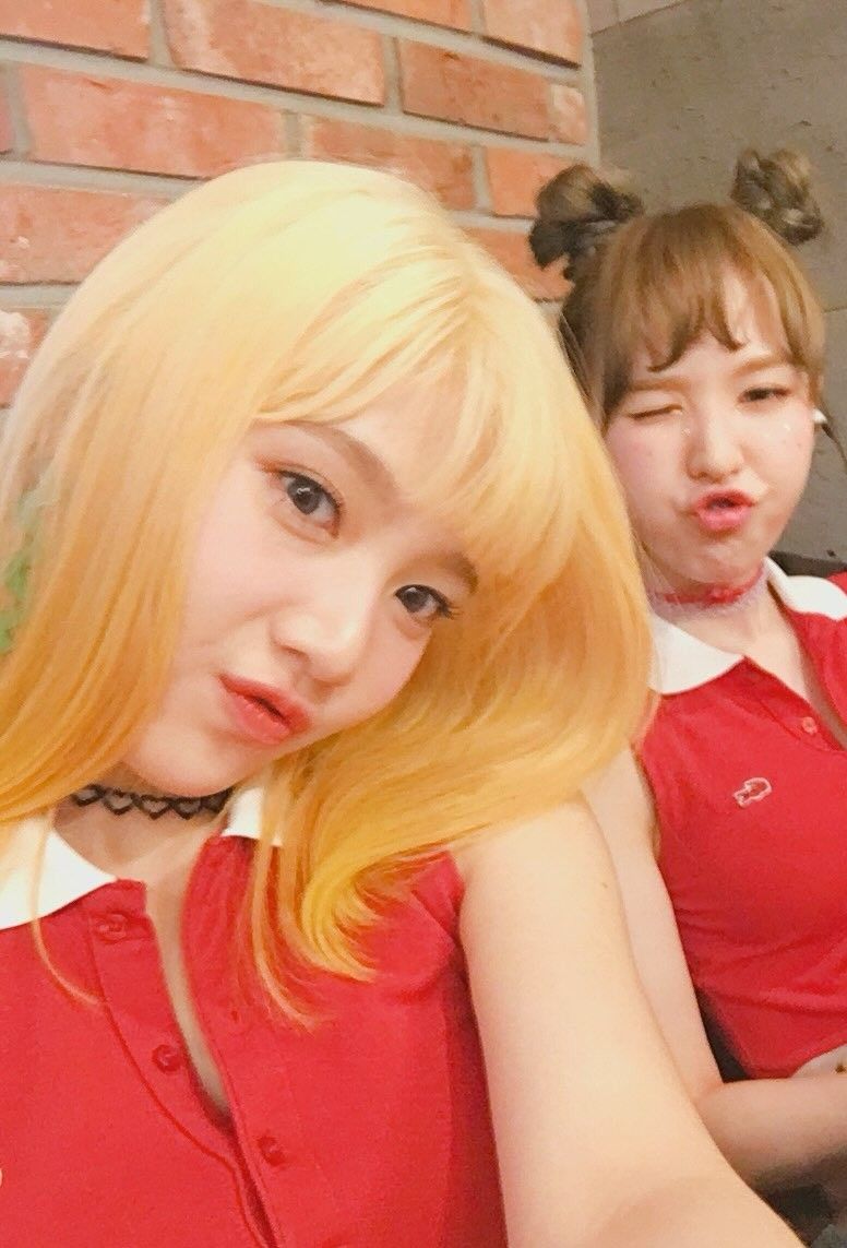 Recent activity shot of Joy (Red Velvet)