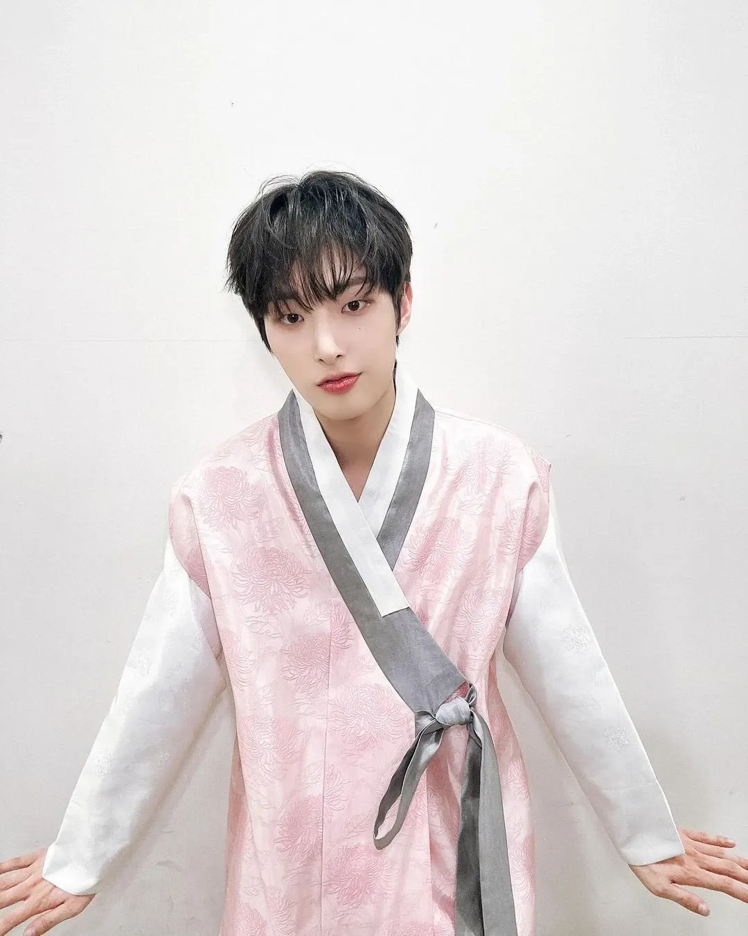 Recent activity shot of Mingi (ATEEZ)