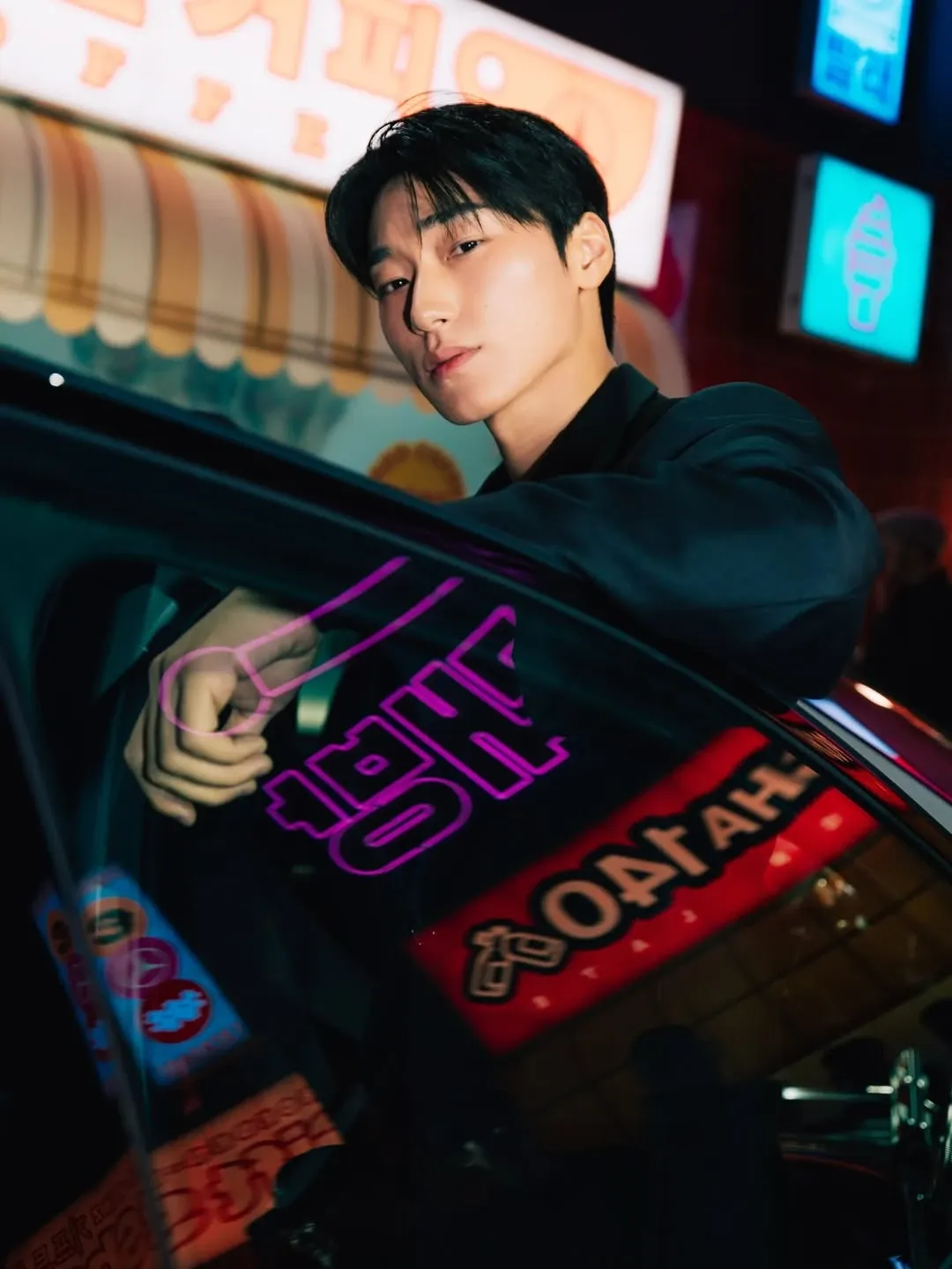 에이티즈의 비하인드 컷
