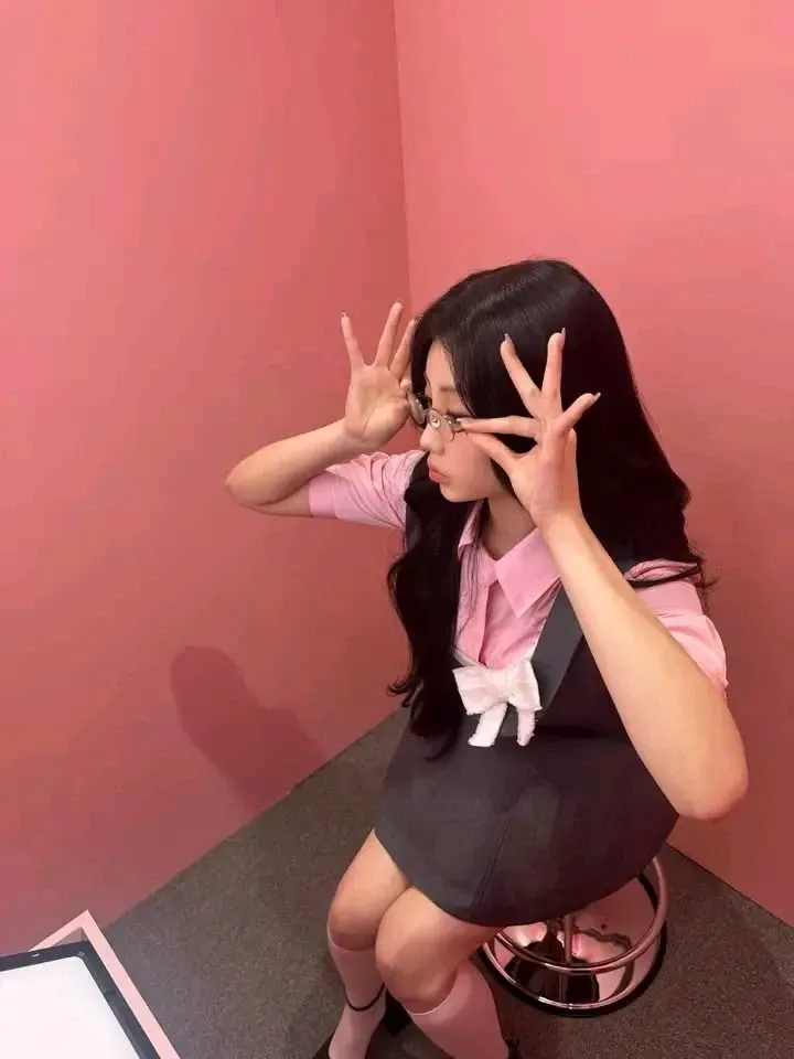 Recent activity shot of Wonhee (ILLIT)