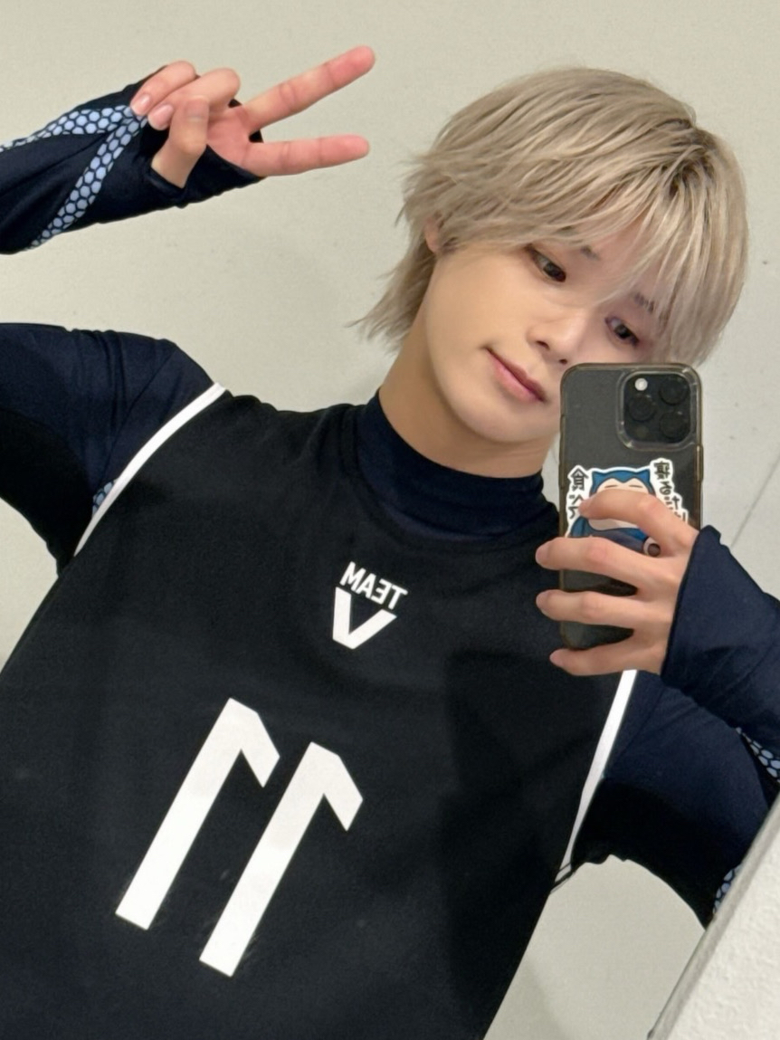 Behind-the-scenes cut of K (&TEAM)