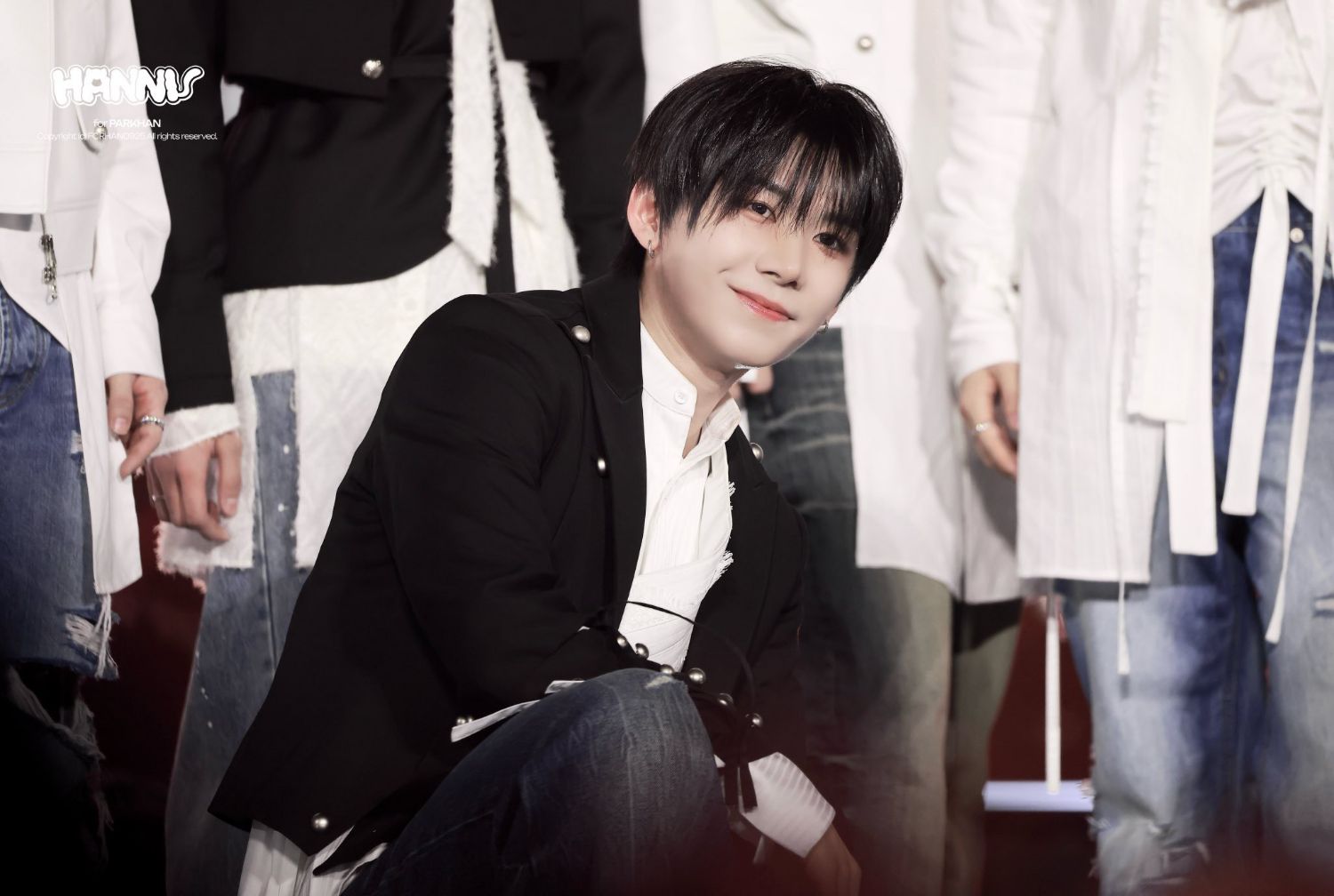 A moment captured by Park Han (AHOF)'s fan