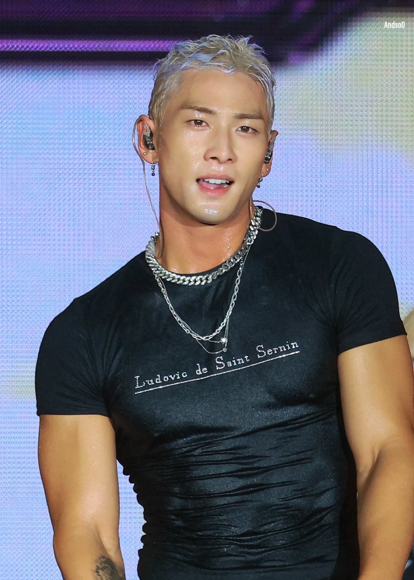 백호의 최신 사진