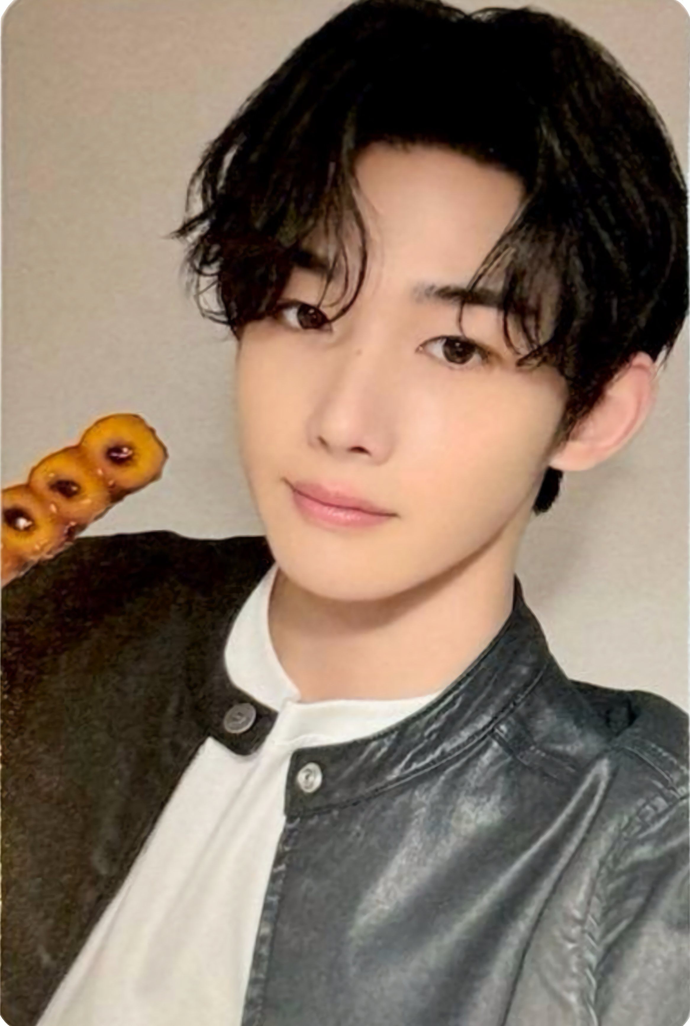 Recent activity shot of Jo (&TEAM)