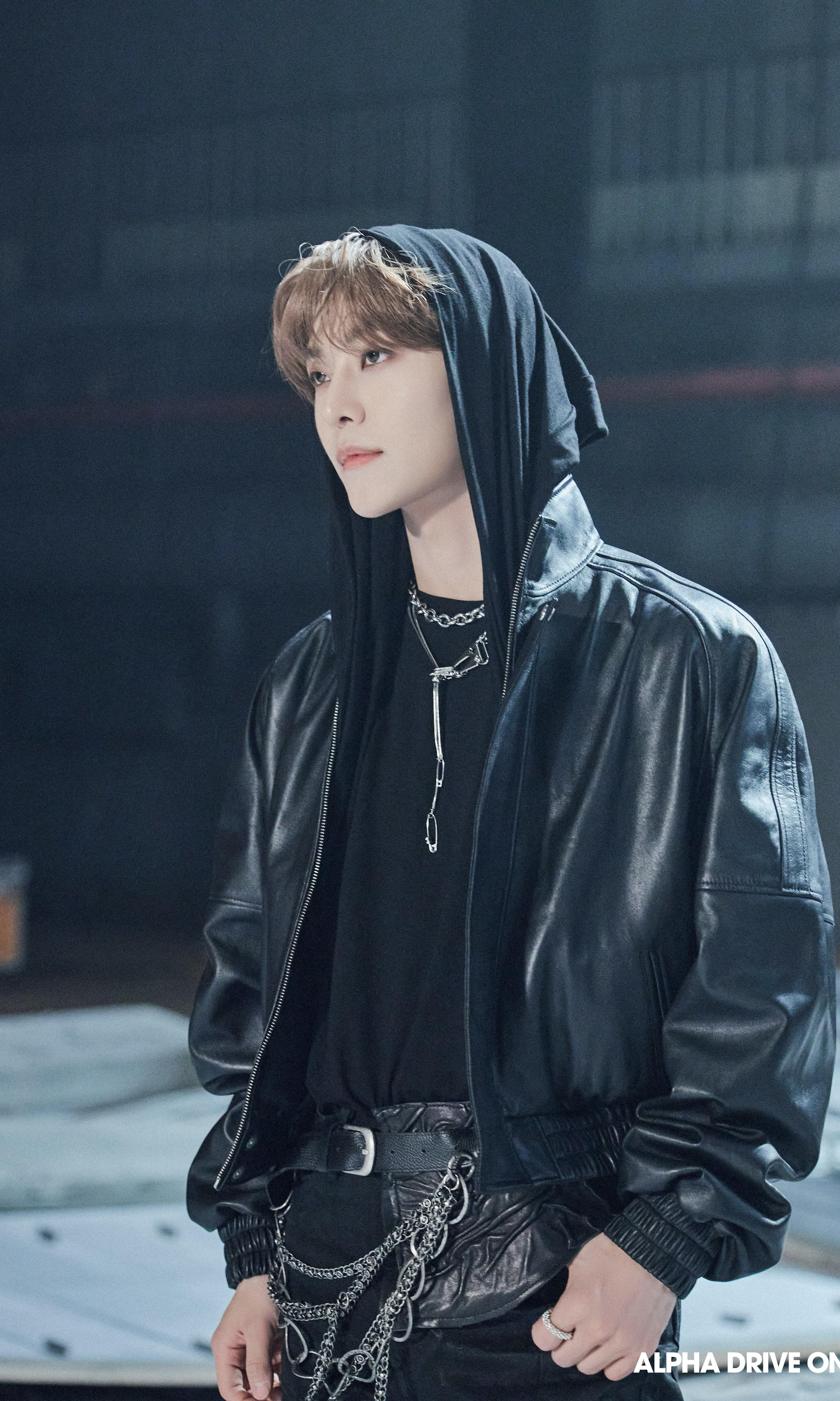 Fan-made special wallpaper for He Xinlong (ALPHA DRIVE ONE)