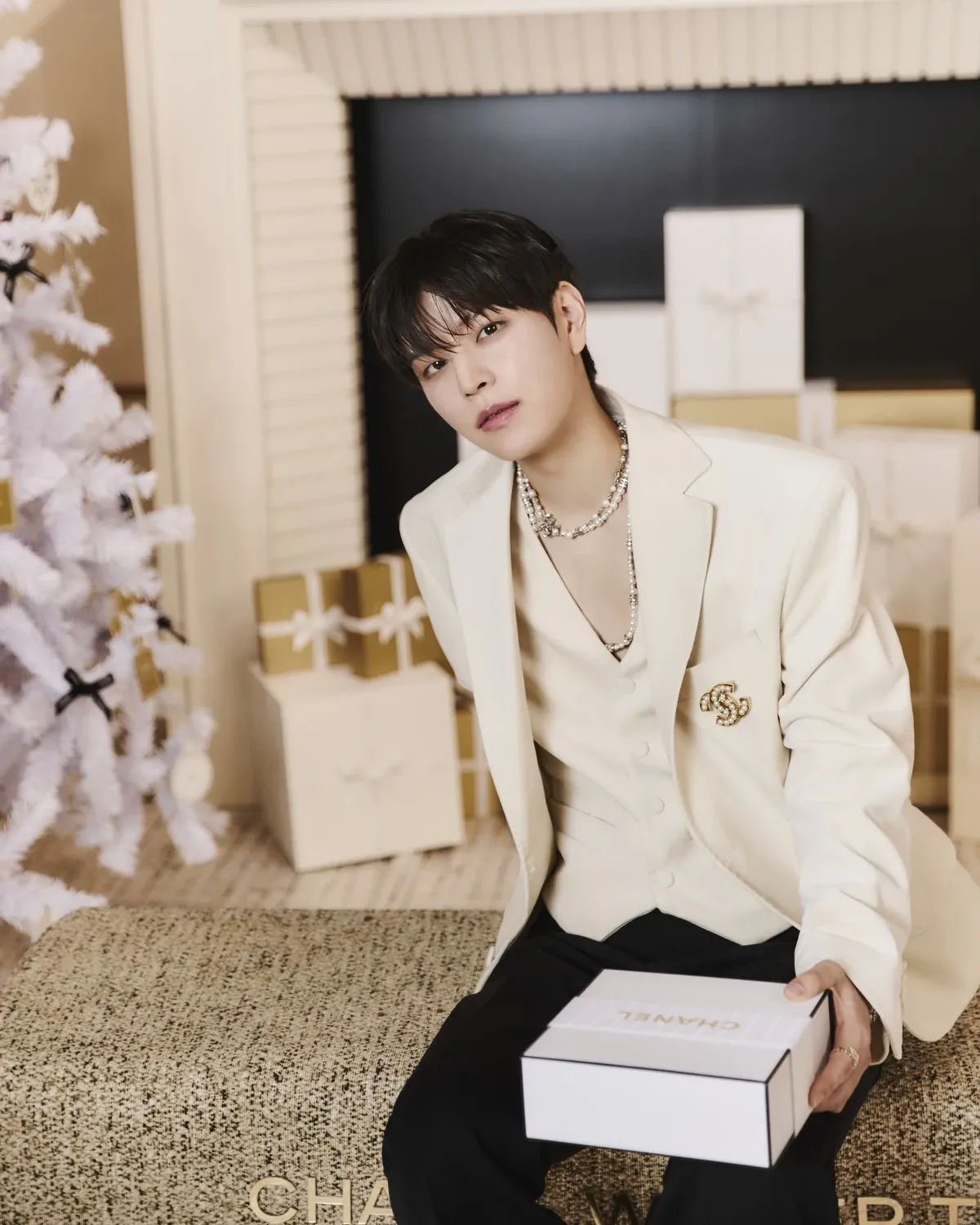 Behind-the-scenes cut of Seungmin (Stray Kids)