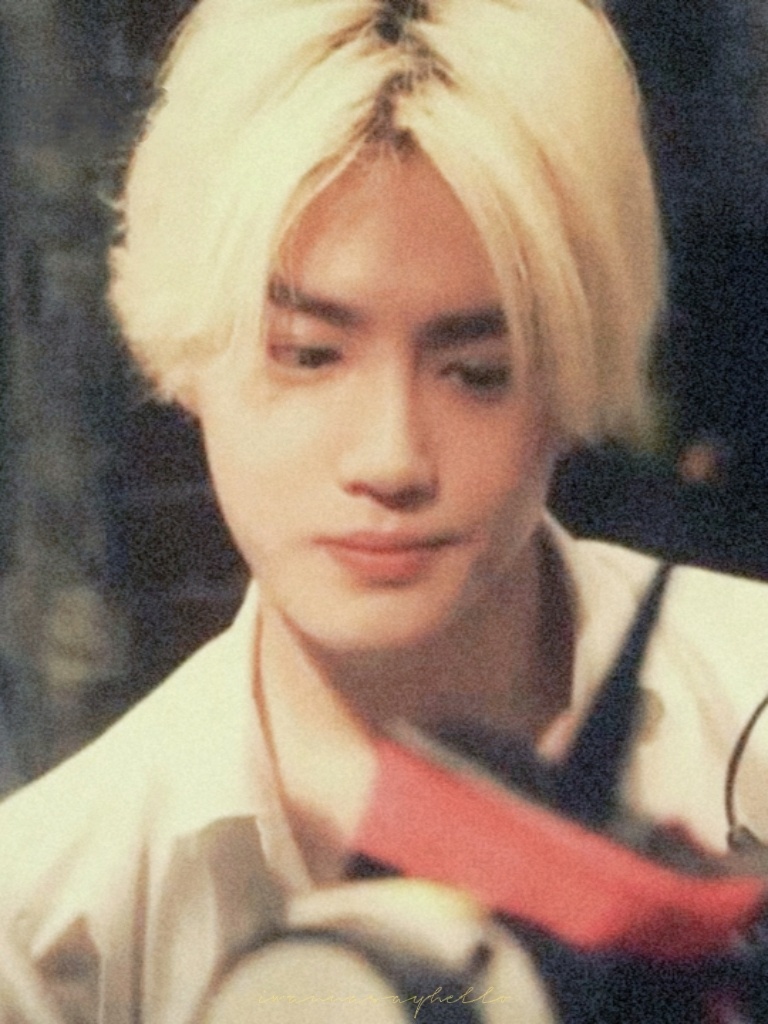 Suho (EXO)粉丝拍下的瞬间