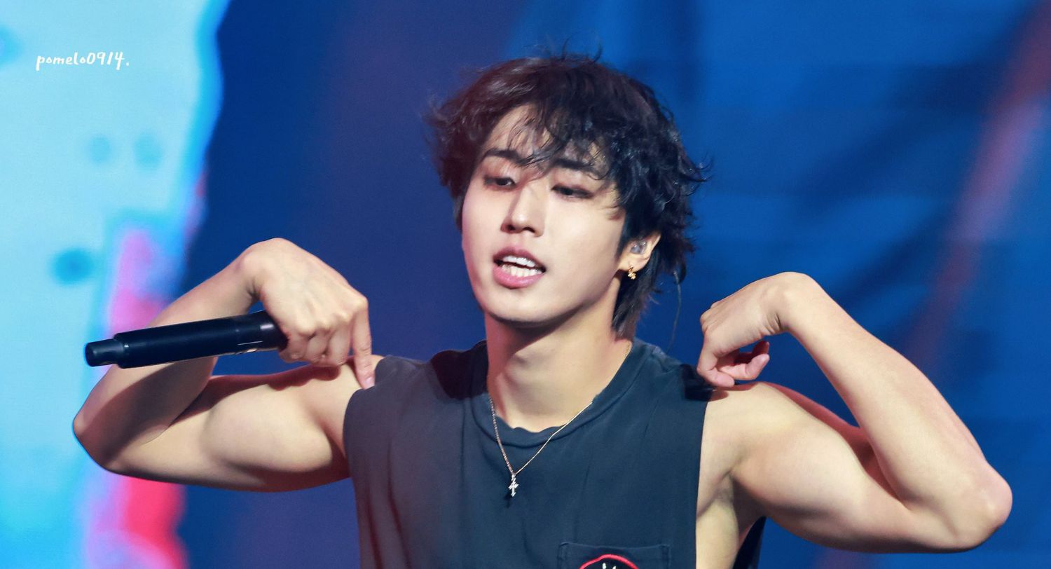 Latest photo of HAN (Stray Kids)